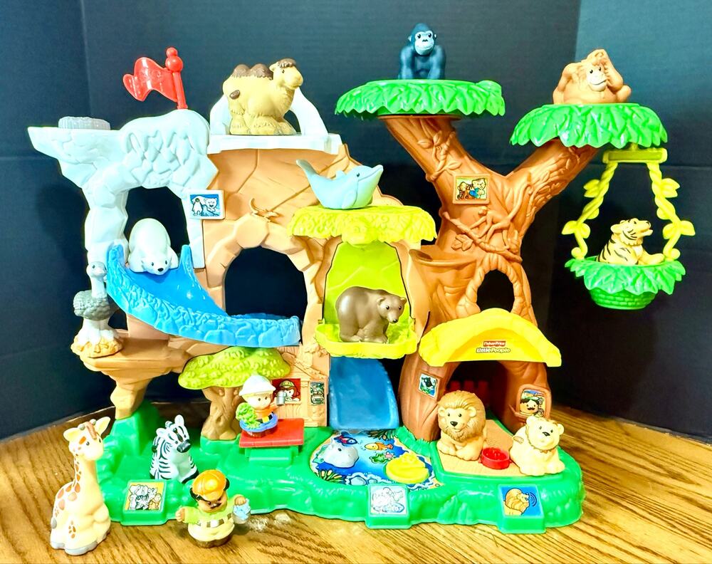 Fisher Price Little People Zoo Talker Jungle 11 animals 2 zoo keeper works